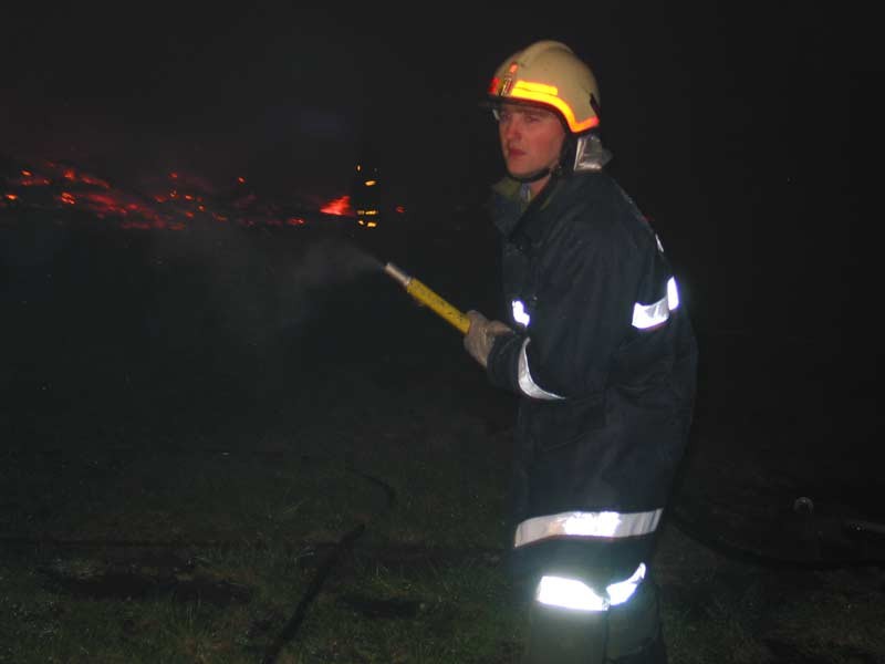 105-0510_IMG.jpg