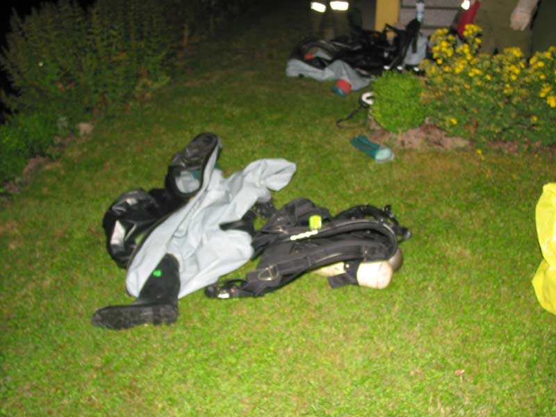 100-0019_IMG.jpg