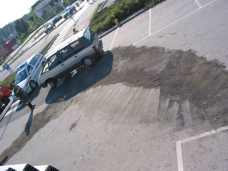 100-0015_IMG.jpg