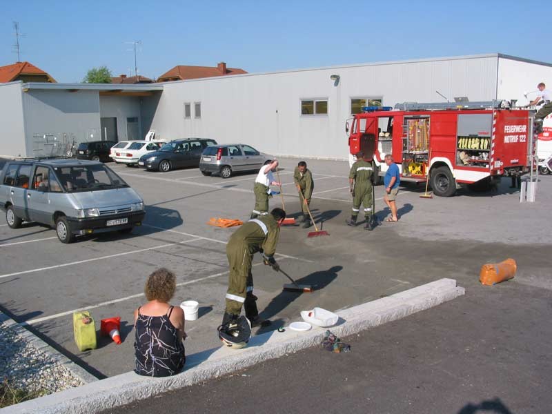 100-0028_IMG.jpg