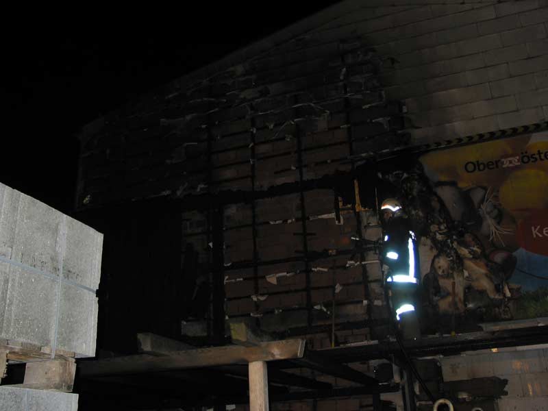 100-0076_IMG.jpg